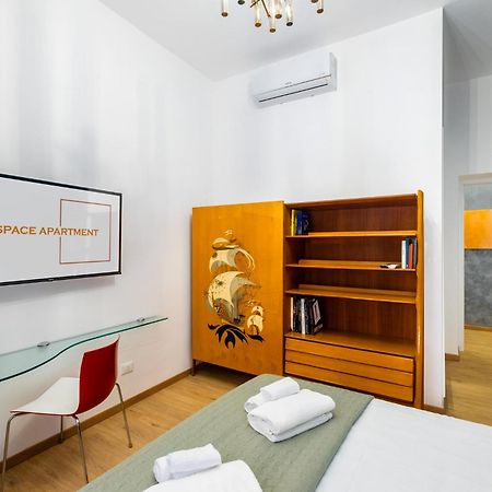 The Space Rooms Roma Esterno foto